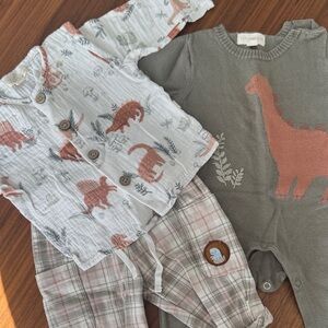 Kids Dinosaur Matching Set - Gray and White